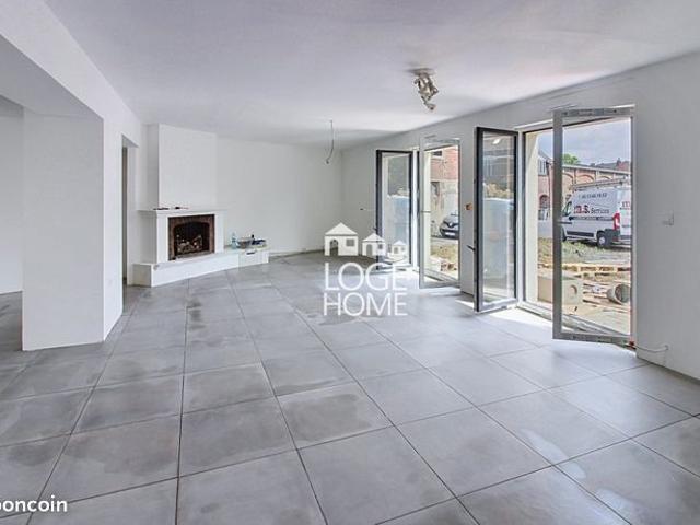 Maison 8 pièces 253 m²