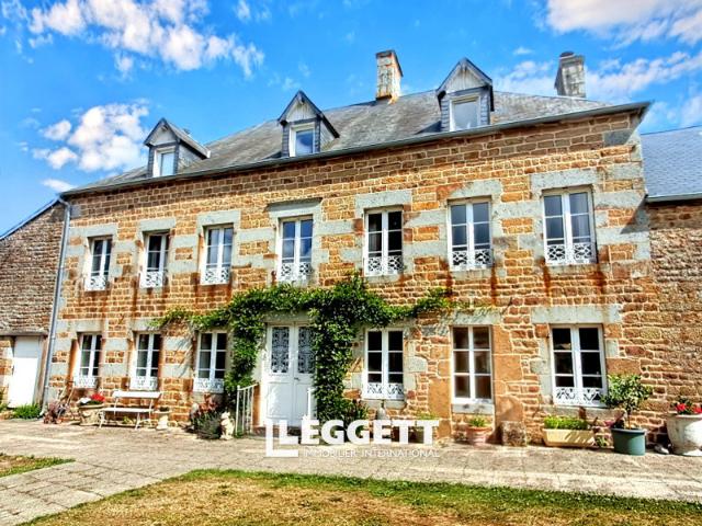 Maison 8 pièces 265 m²