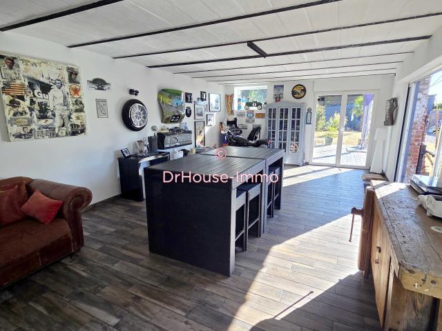 Maison 8 pièces 265 m²