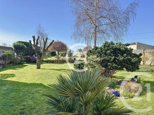 Maison 8 pièces 265 m²