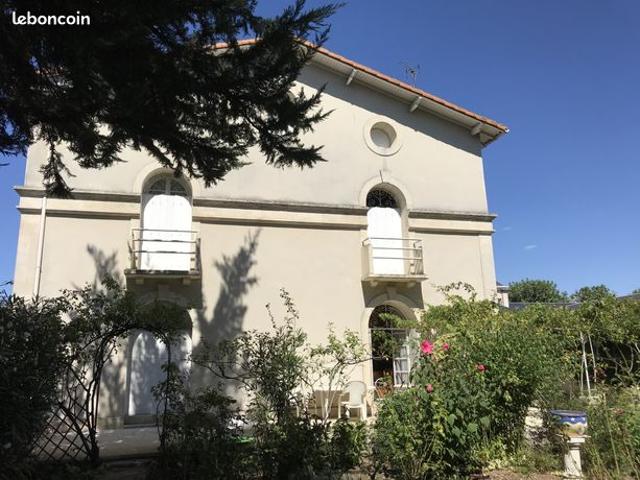 Maison 8 pièces 265 m²