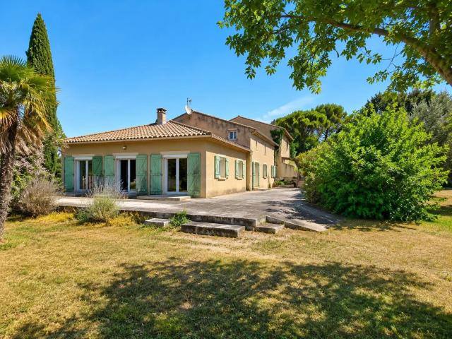 Maison 8 pièces 265 m²