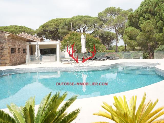 Maison 8 pièces 265 m²