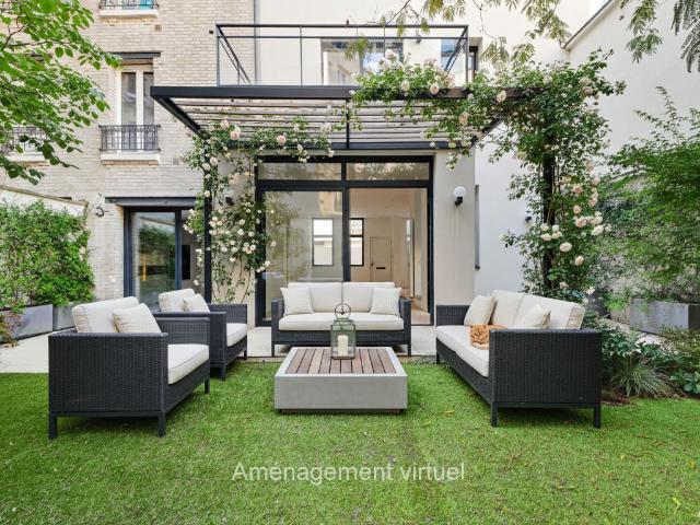 Maison 8 pièces 265 m²