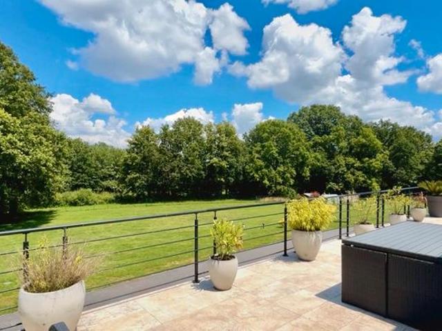 Maison 8 pièces 266 m²