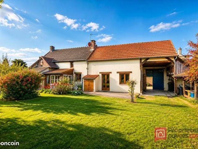 Maison 8 pièces 266 m²