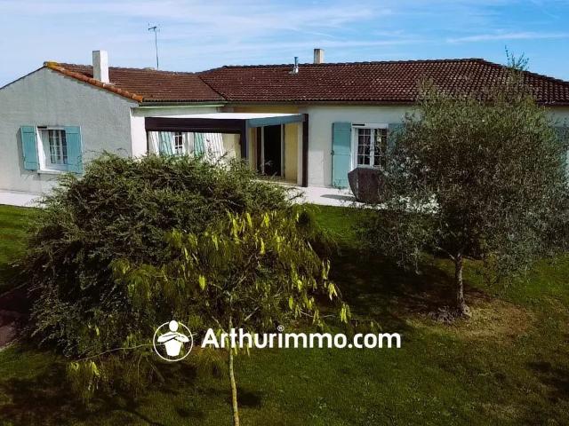Maison 8 pièces 266 m²