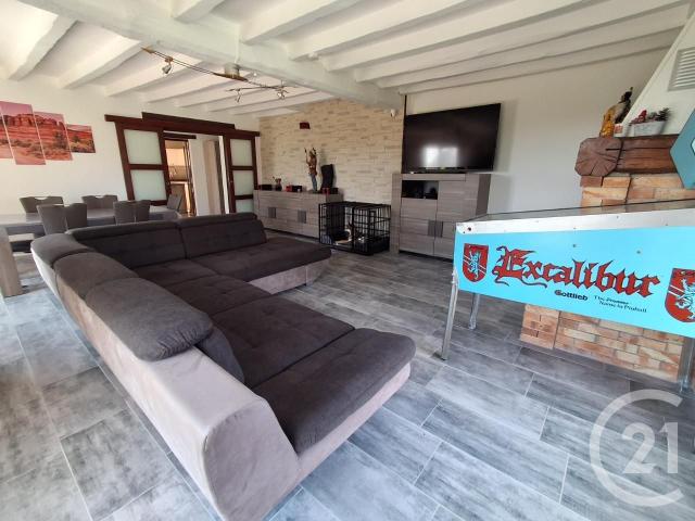 Maison 8 pièces 266 m²