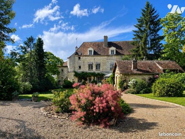 Maison 8 pièces 266 m²