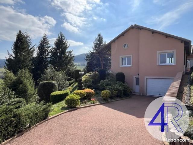 Maison 8 pièces 266 m²