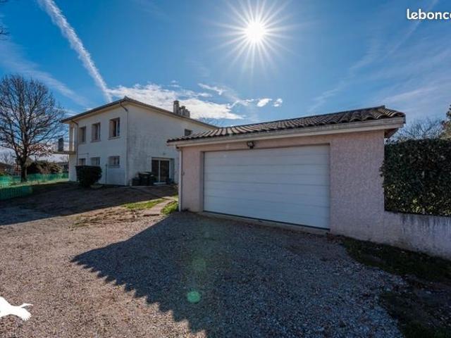 Maison 8 pièces 266 m²