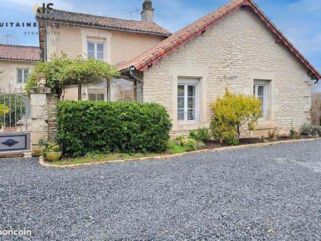 Maison 8 pièces 267 m²