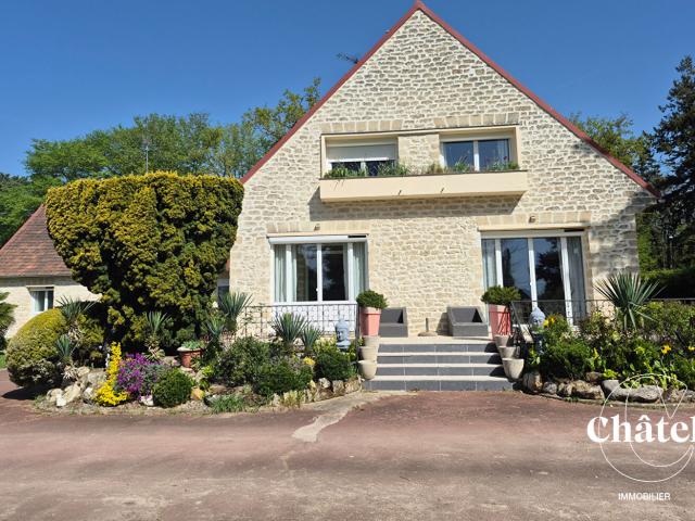 Maison 8 pièces 268 m²