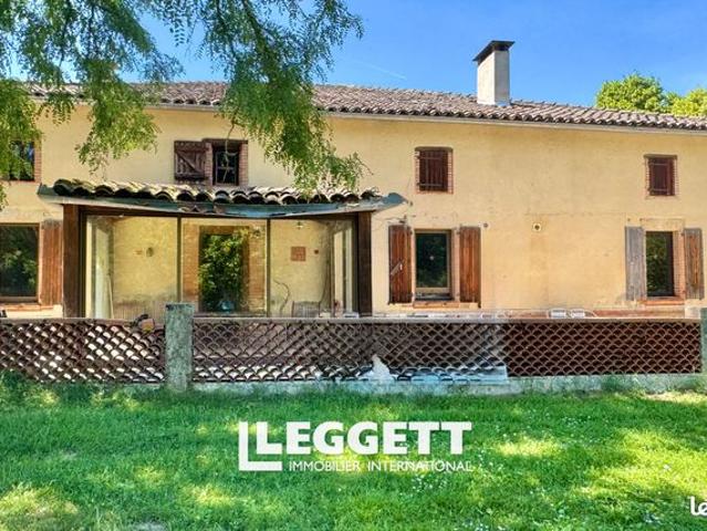 Maison 8 pièces 268 m²