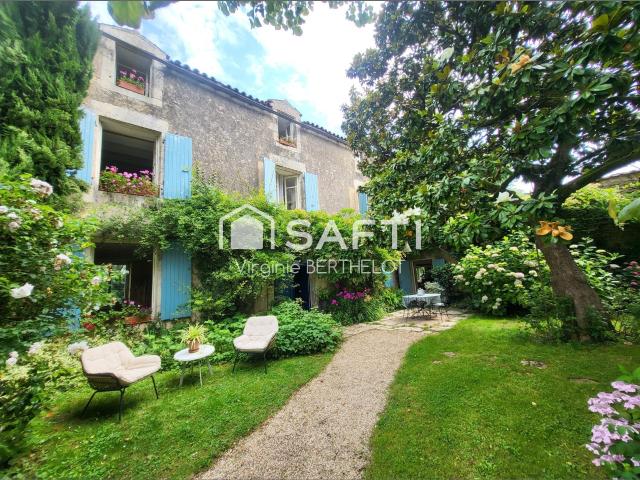 Maison 8 pièces 268 m²