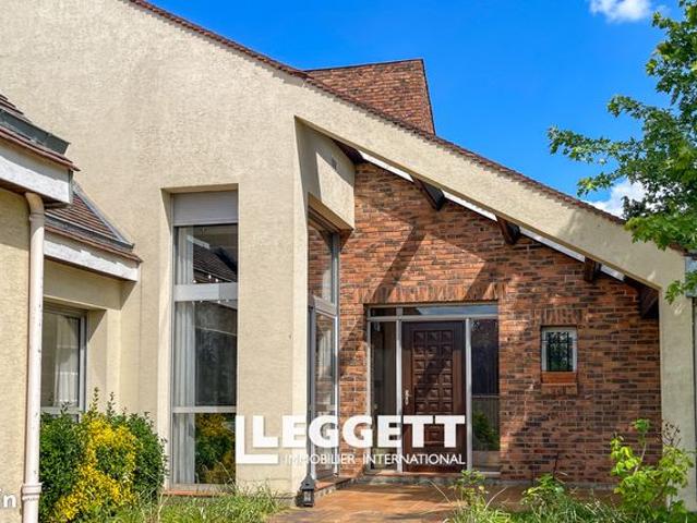 Maison 8 pièces 268 m²
