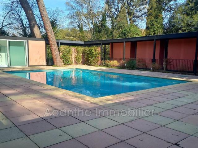 Maison 8 pièces 268 m²