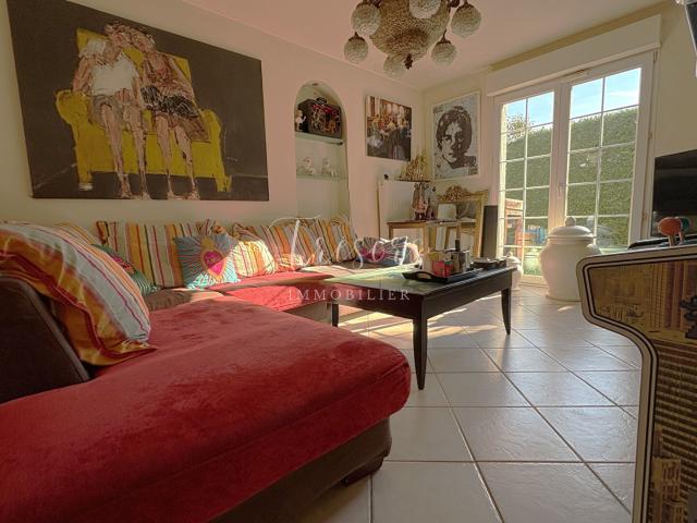 Maison 8 pièces 269 m²