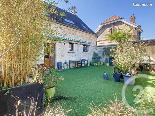 Maison 8 pièces 269 m²