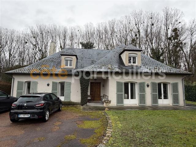 Maison 8 pièces 260 m²
