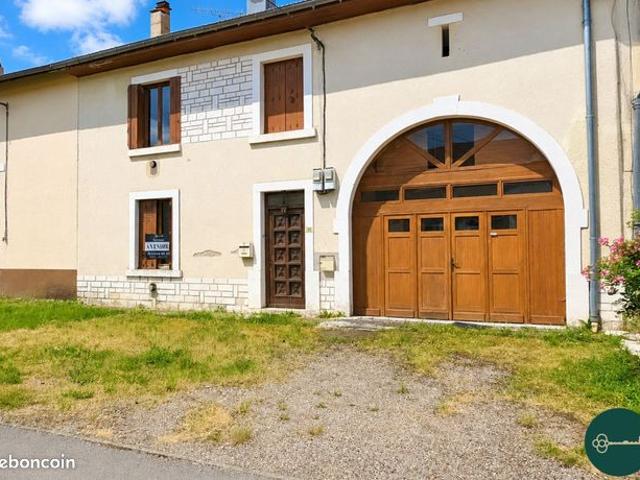 Maison 8 pièces 260 m²