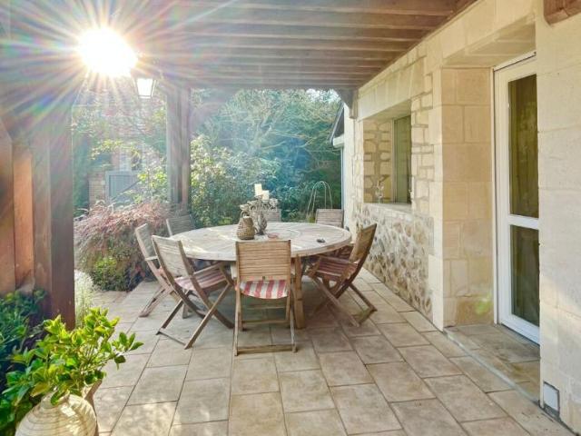 Maison 8 pièces 260 m²