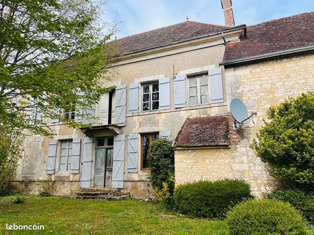 Maison 8 pièces 260 m²