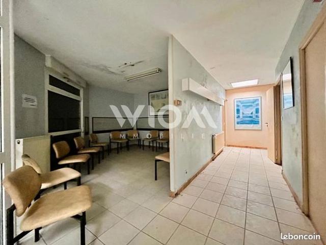 Maison 8 pièces 260 m²