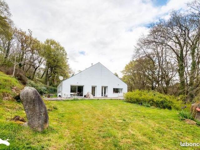 Maison 8 pièces 260 m²