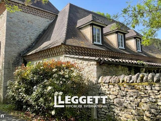 Maison 8 pièces 260 m²