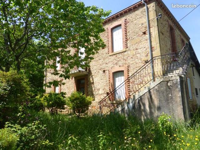 Maison 8 pièces 260 m²