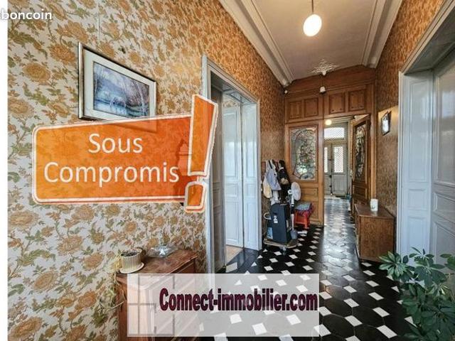 Maison 8 pièces 260 m²