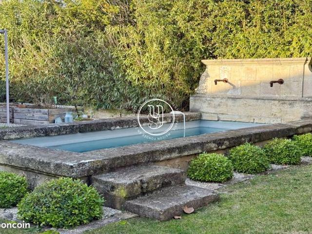 Maison 8 pièces 260 m²