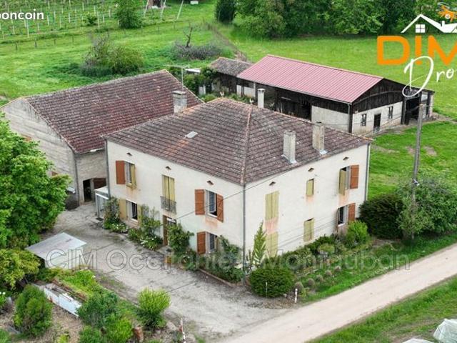 Maison 8 pièces 260 m²