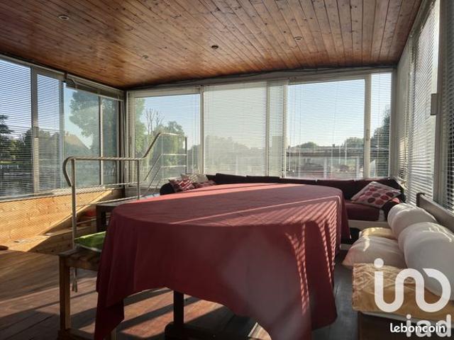 Maison 8 pièces 260 m²