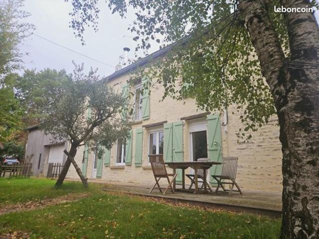 Maison 8 pièces 262 m²