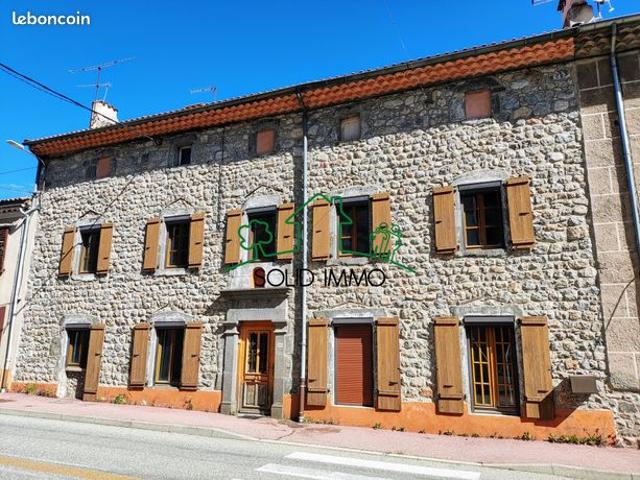 Maison 8 pièces 262 m²