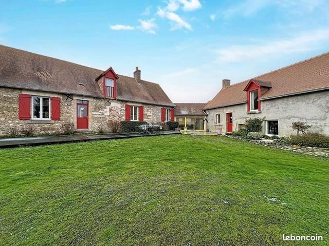Maison 8 pièces 263 m²