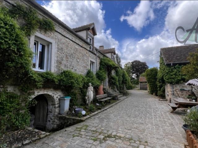 Maison 8 pièces 263 m²