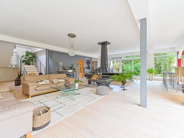 Maison 8 pièces 263 m²