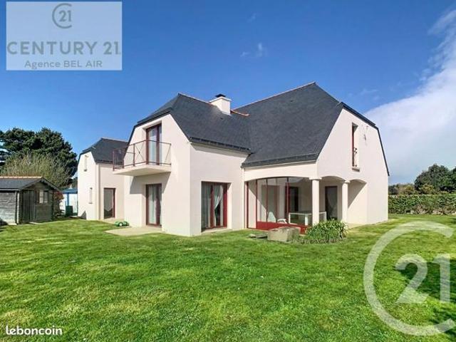 Maison 8 pièces 263 m²