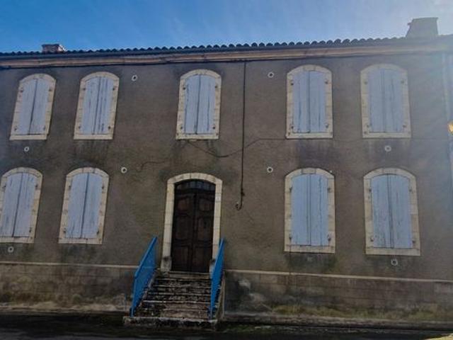 Maison 8 pièces 263 m²
