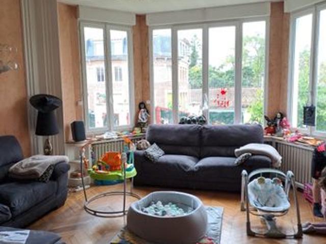 Maison 8 pièces 274 m²