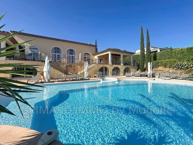 Maison 8 pièces 274 m²