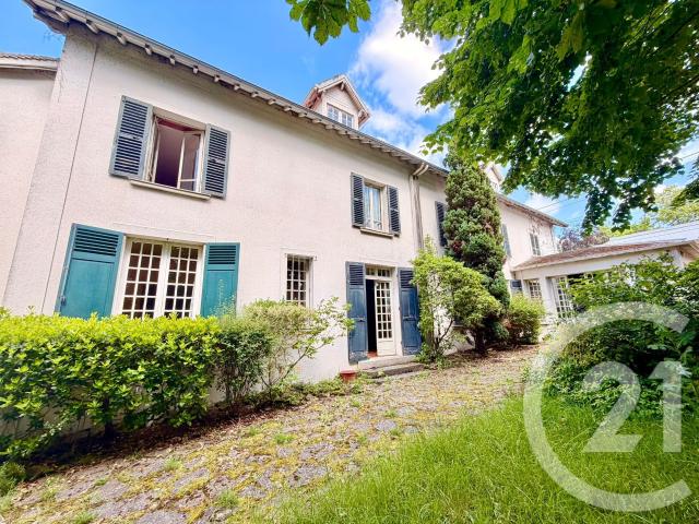 Maison 8 pièces 274 m²