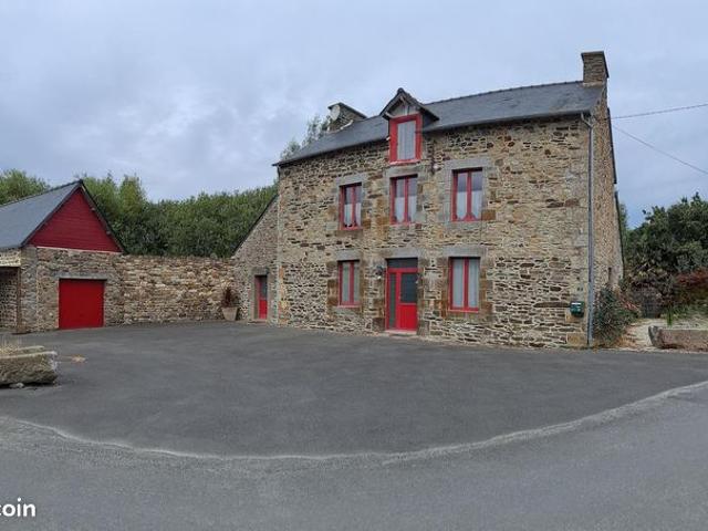 Maison 8 pièces 274 m²