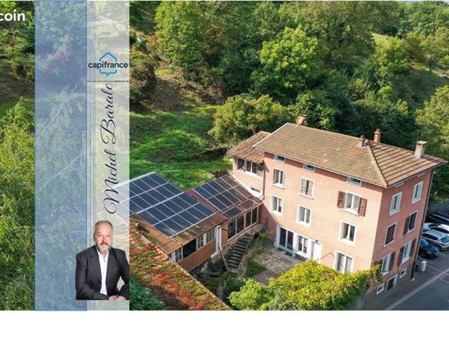 Maison 8 pièces 275 m²