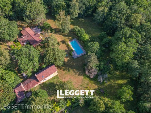 Maison 8 pièces 275 m²