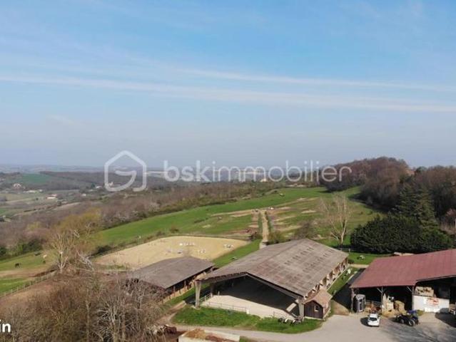Maison 8 pièces 275 m²