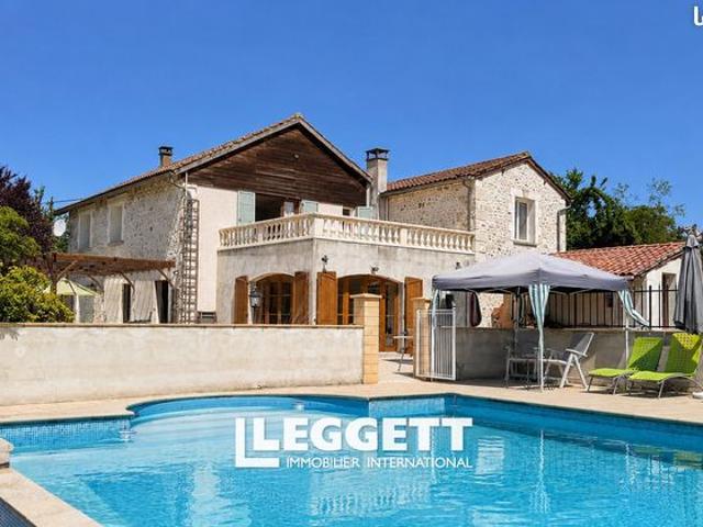 Maison 8 pièces 275 m²